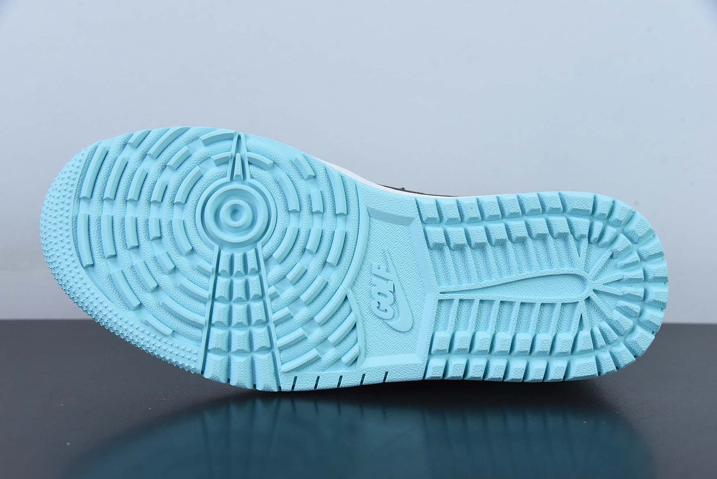 Jordan 1 Retro Low Golf “Copa”