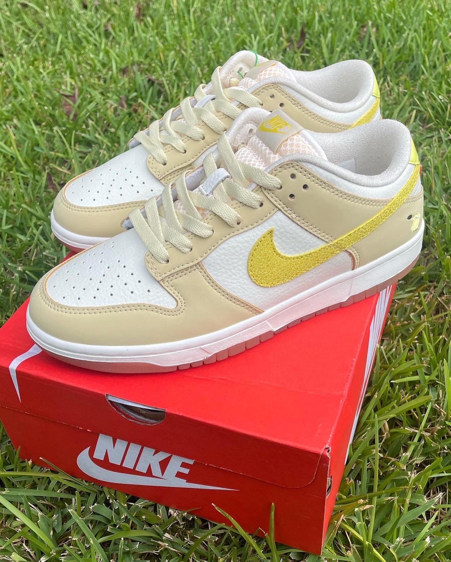 Nike Dunk Low “Lemon Drop”