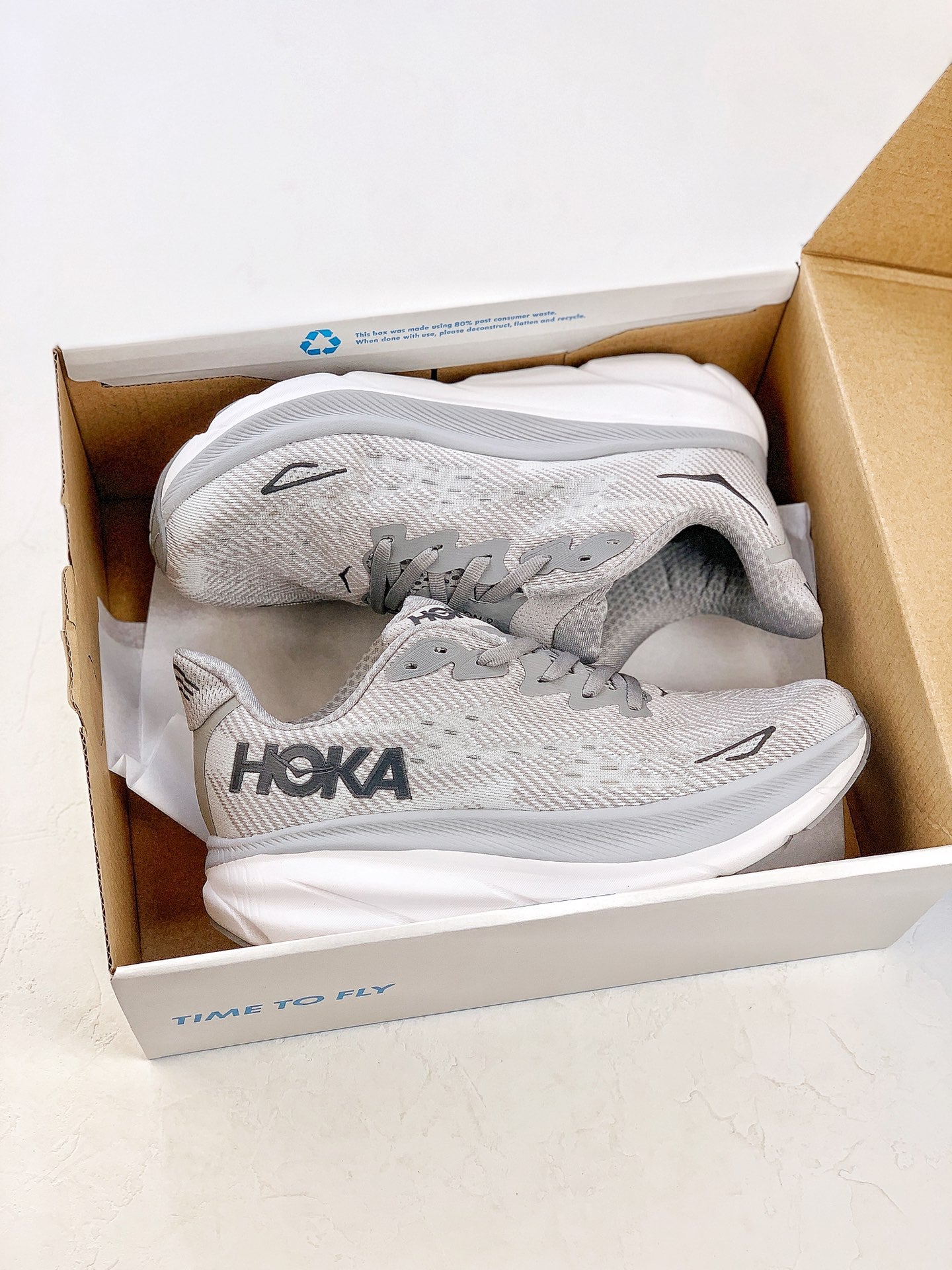 Hoka One One Grey White