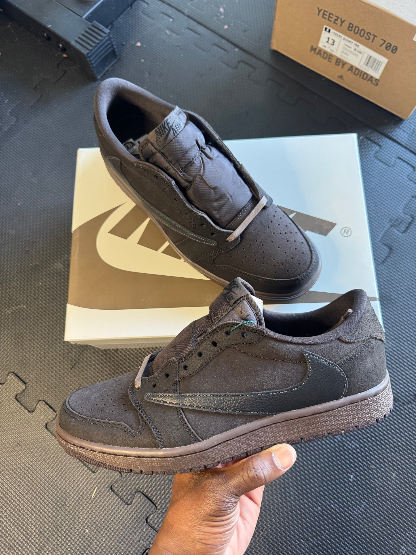 Jordan 1 Retro Low “Velvet Brown”