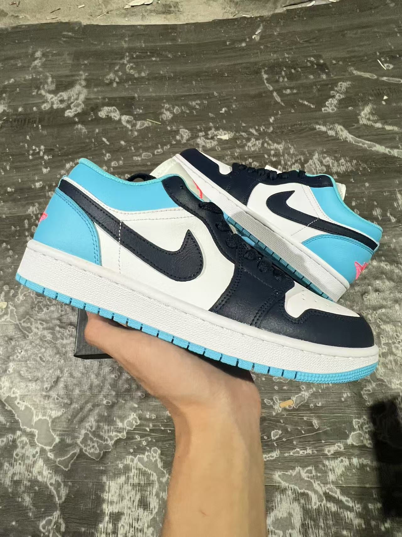 Jordan 1 Low Teals