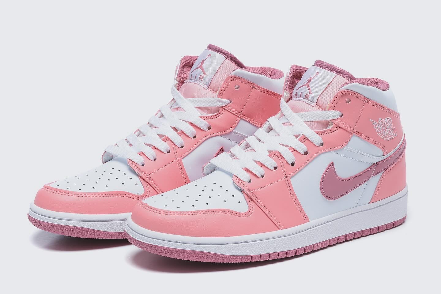 Air Jordan 1 Mid “Pink Textures”
