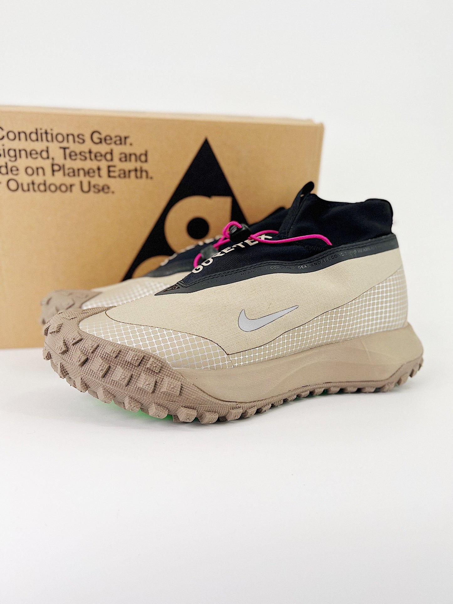 Nike ACG Mountain Fly Gore-Tex “Khaki”