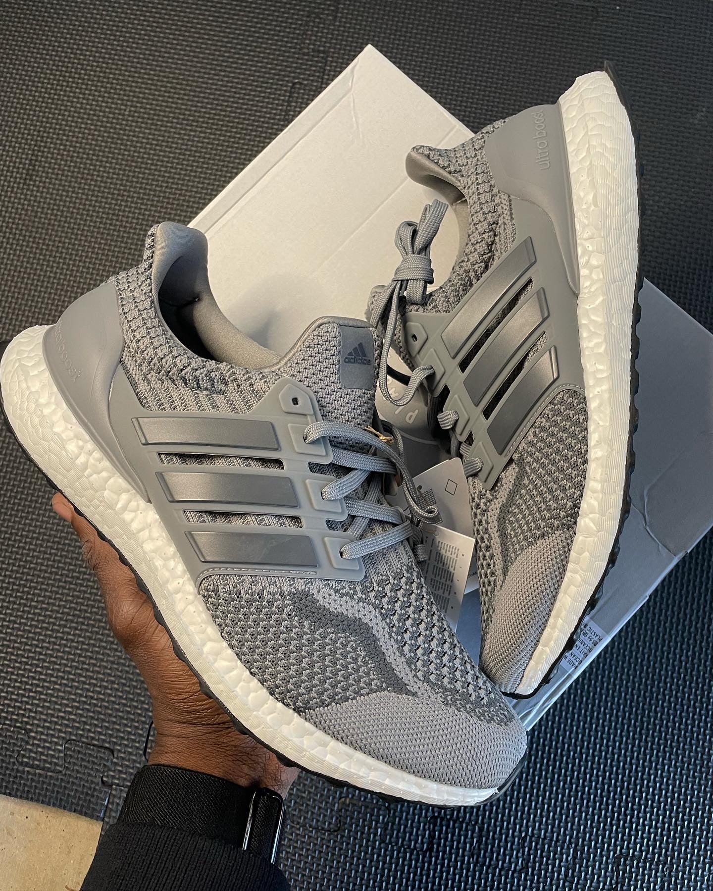 Adidas Ultra Boost 5.0