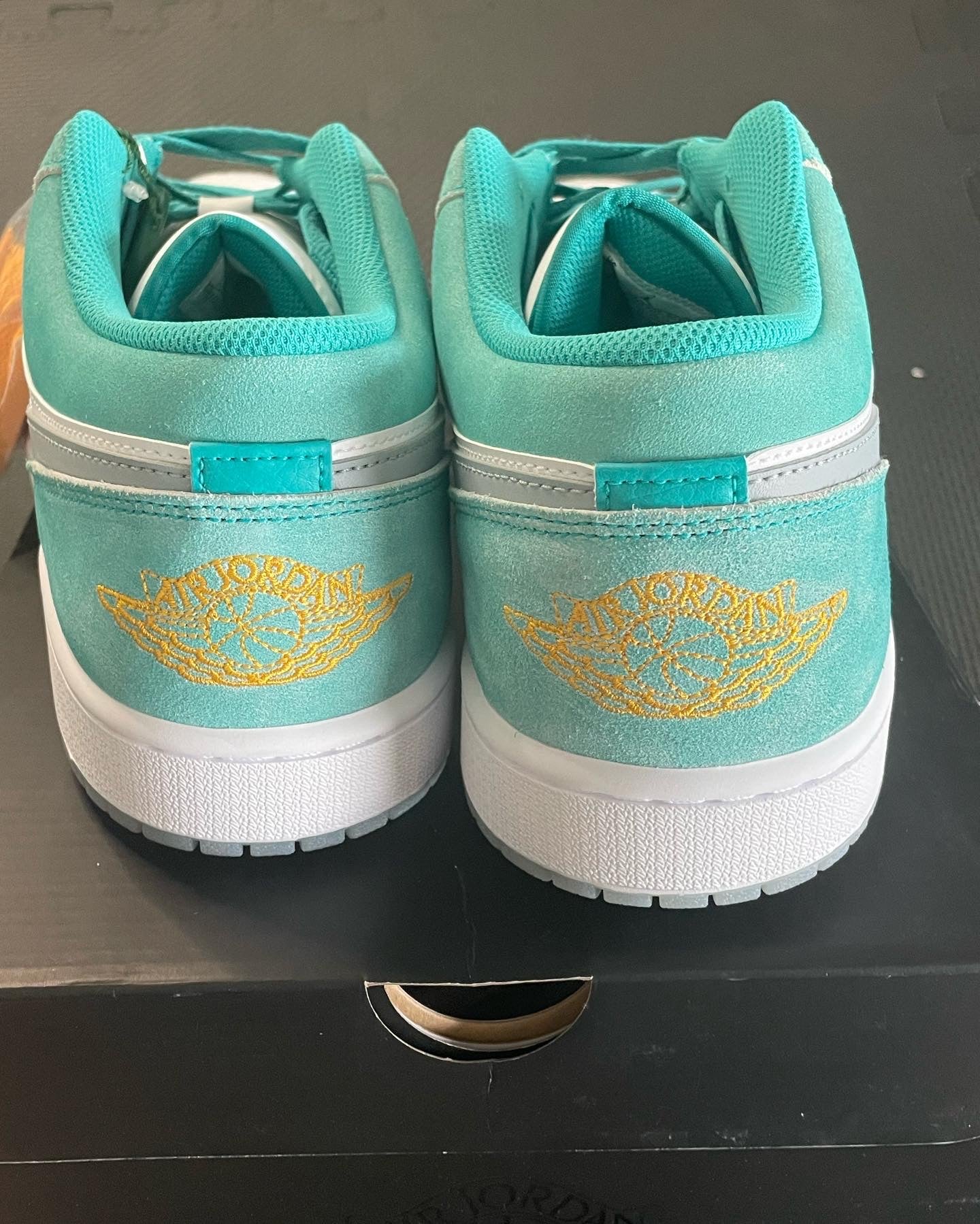 Jordan 1 Low SE