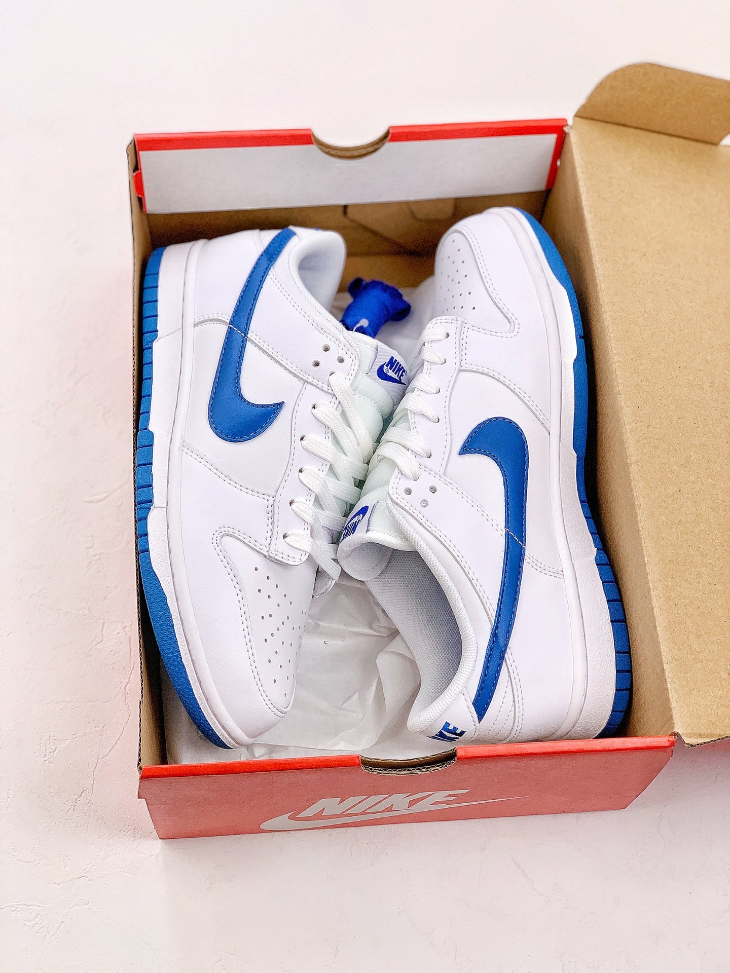 Nike Dunk Low “Hyper Royal”