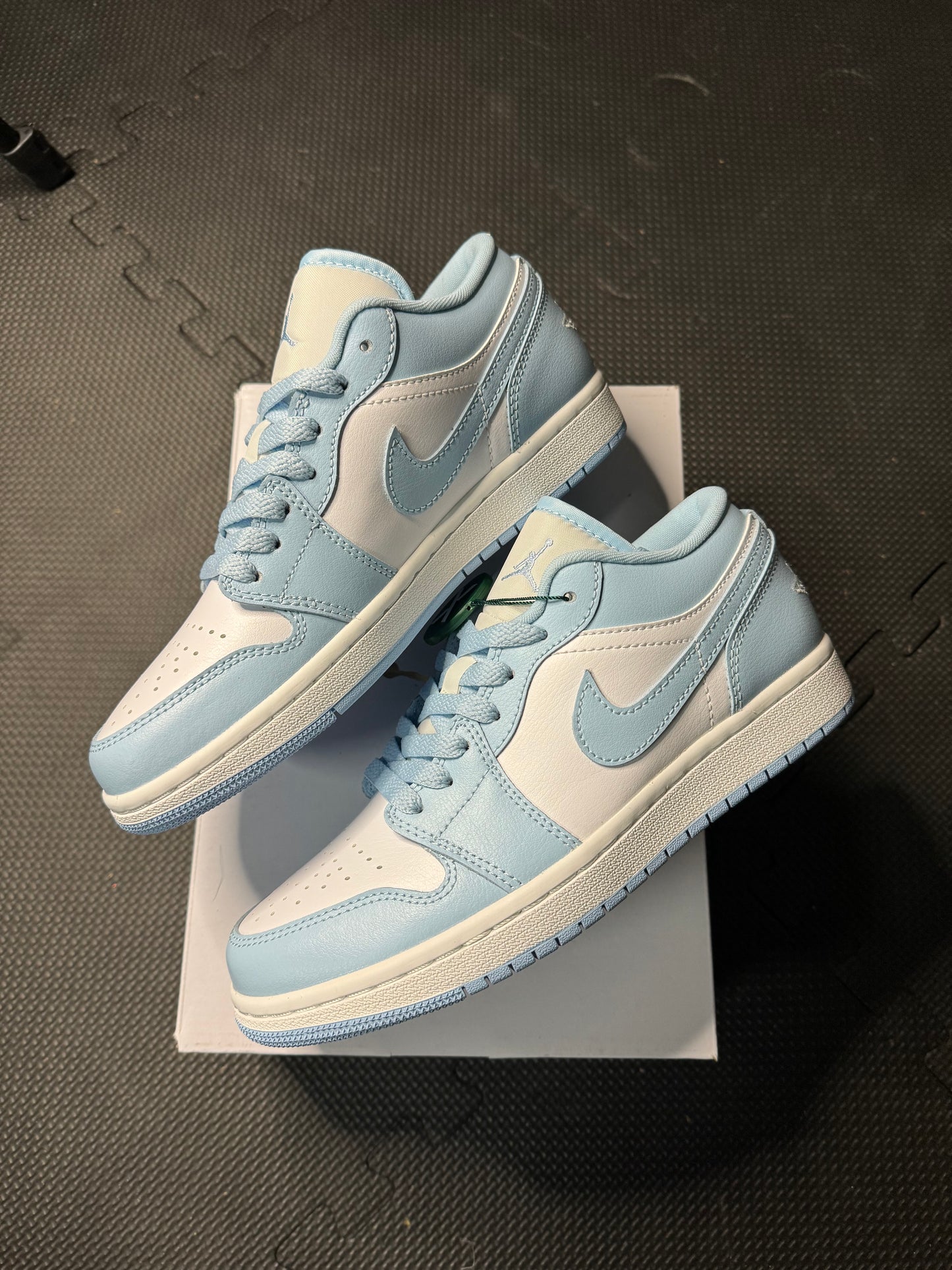 Air Jordan 1 Low “Light Blue”