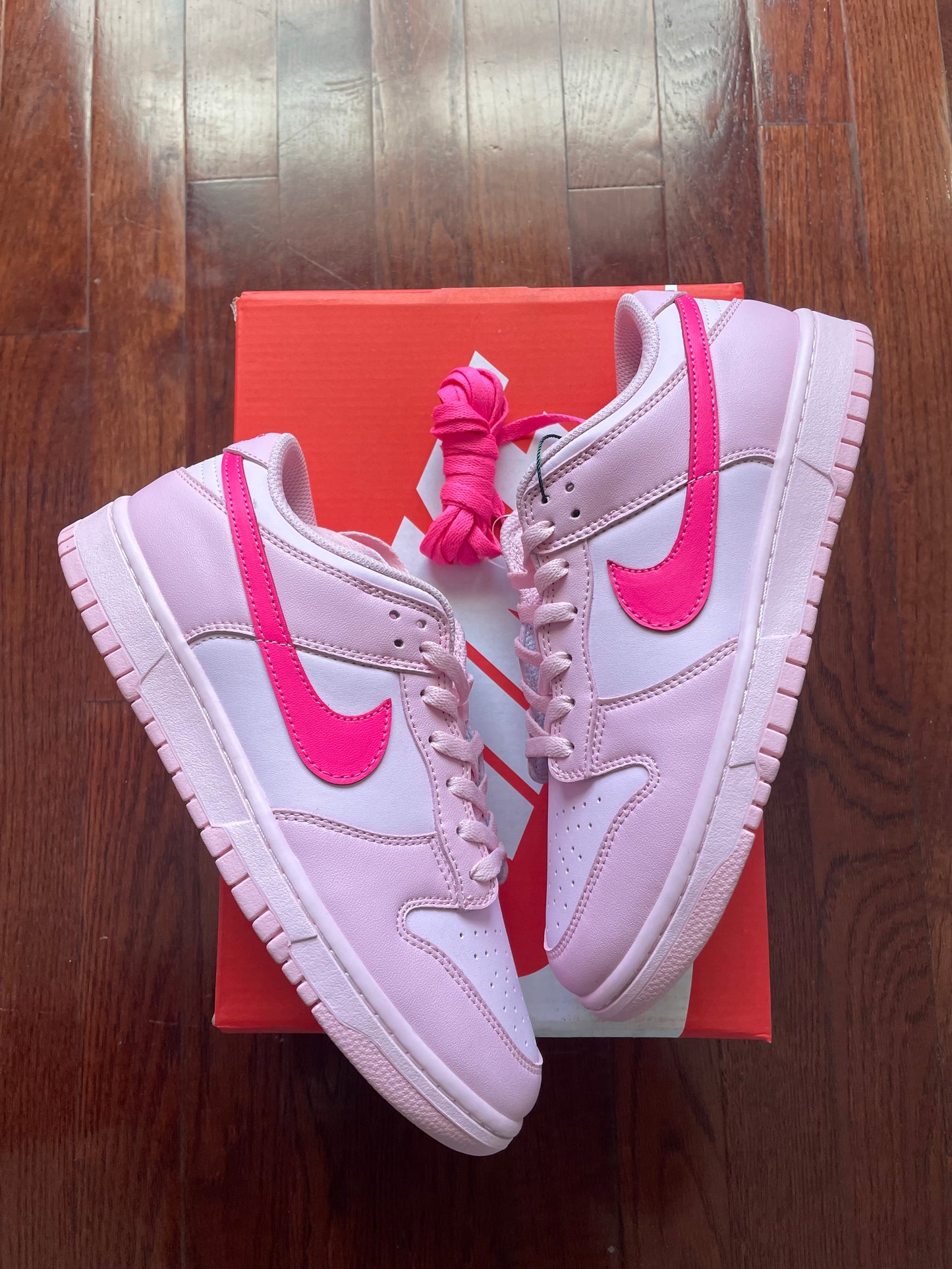 Nike Dunk Low “Triple Pink”