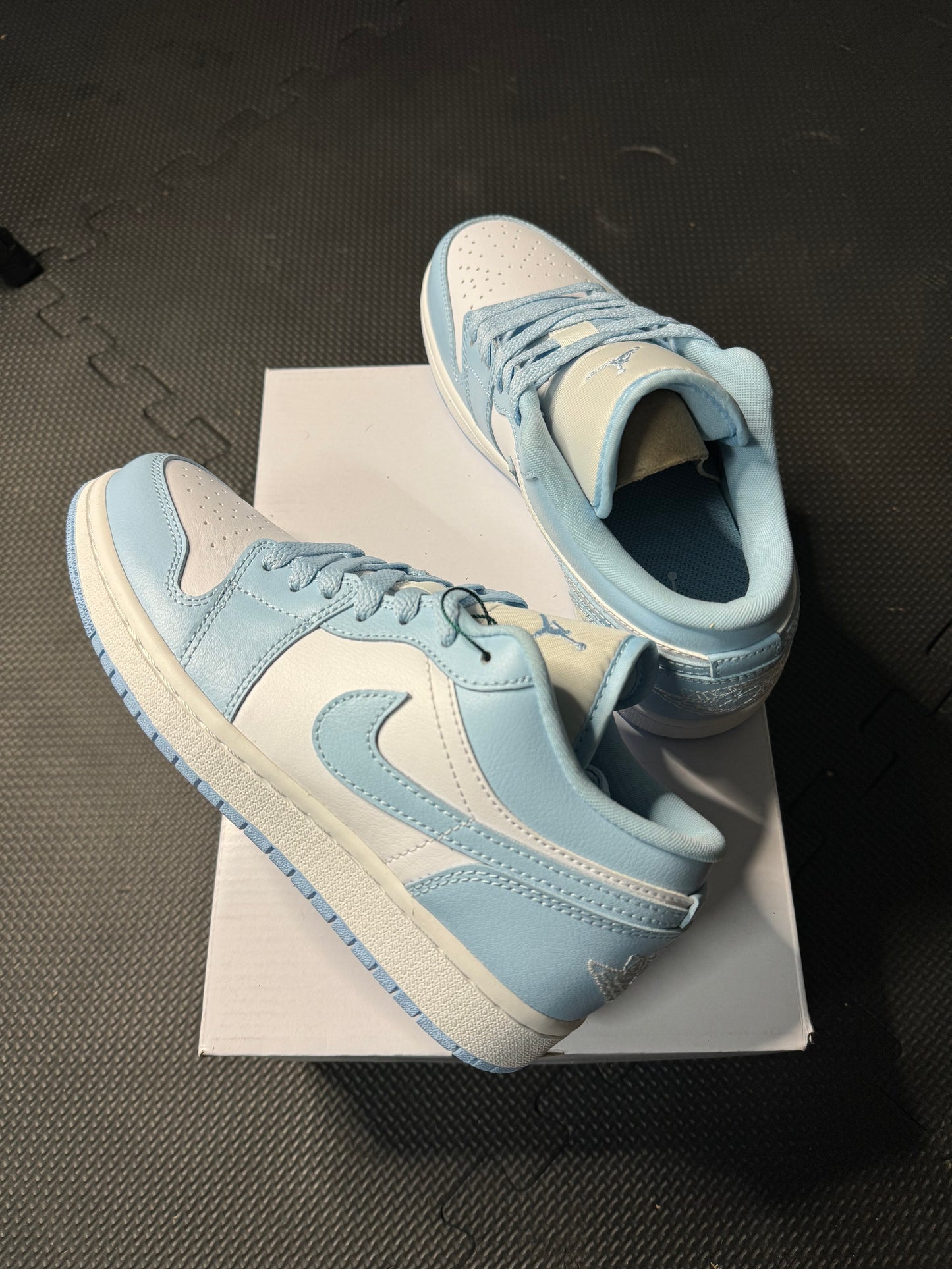 Air Jordan 1 Low “Light Blue”