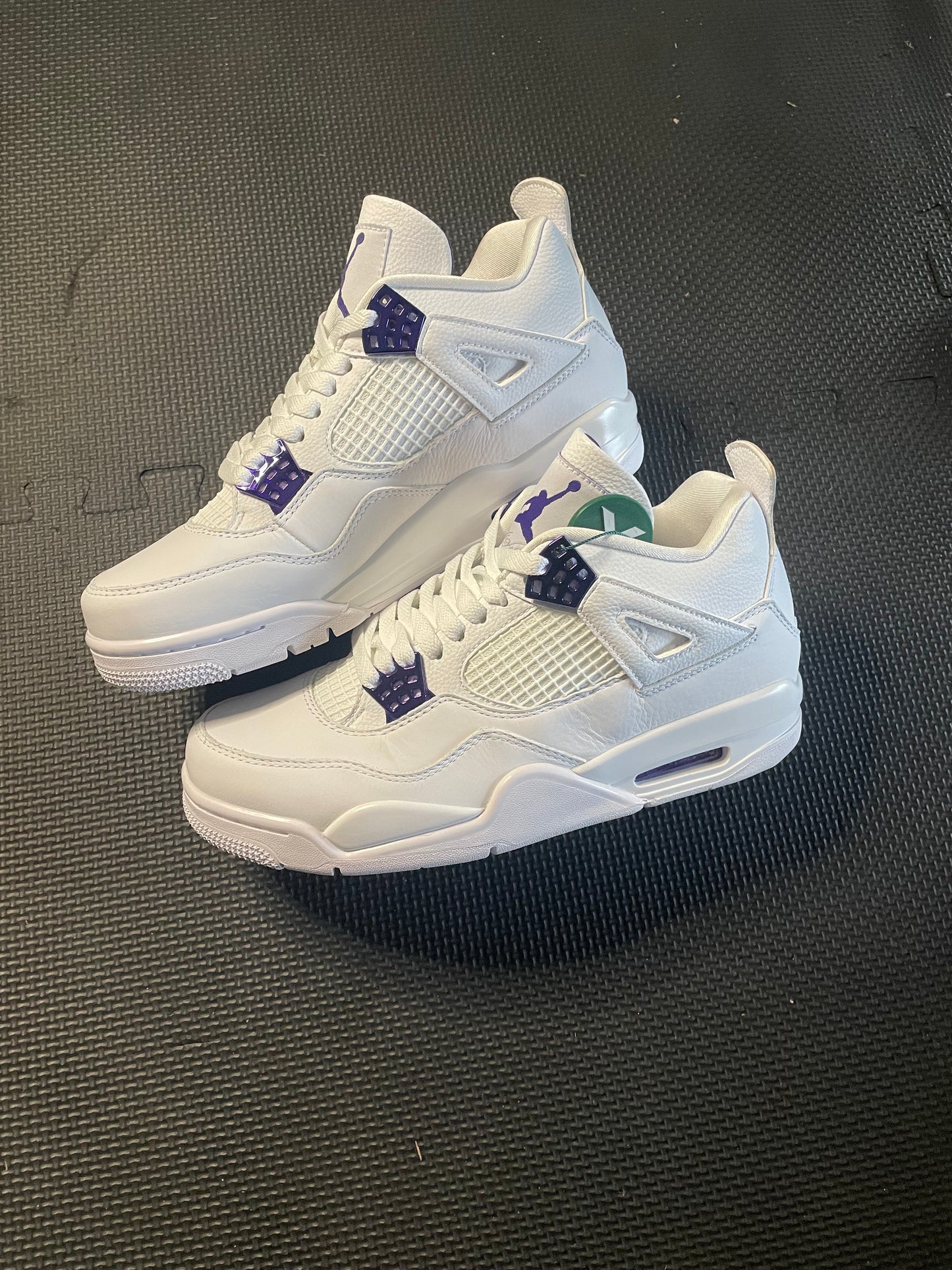 Jordan 4 Retro “Metallic Purple”