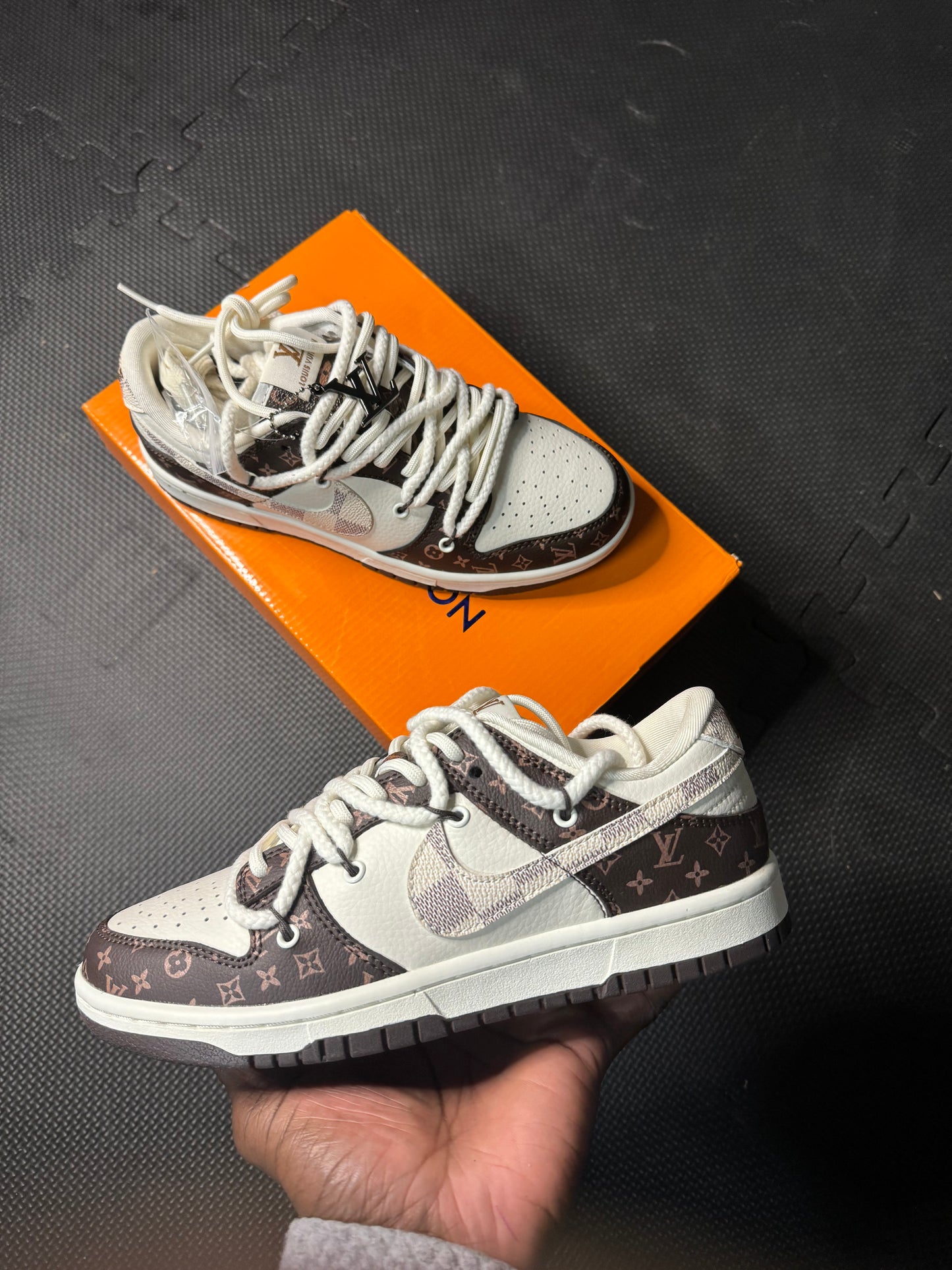 Nike Dunk Low “LV Orginal Collab”