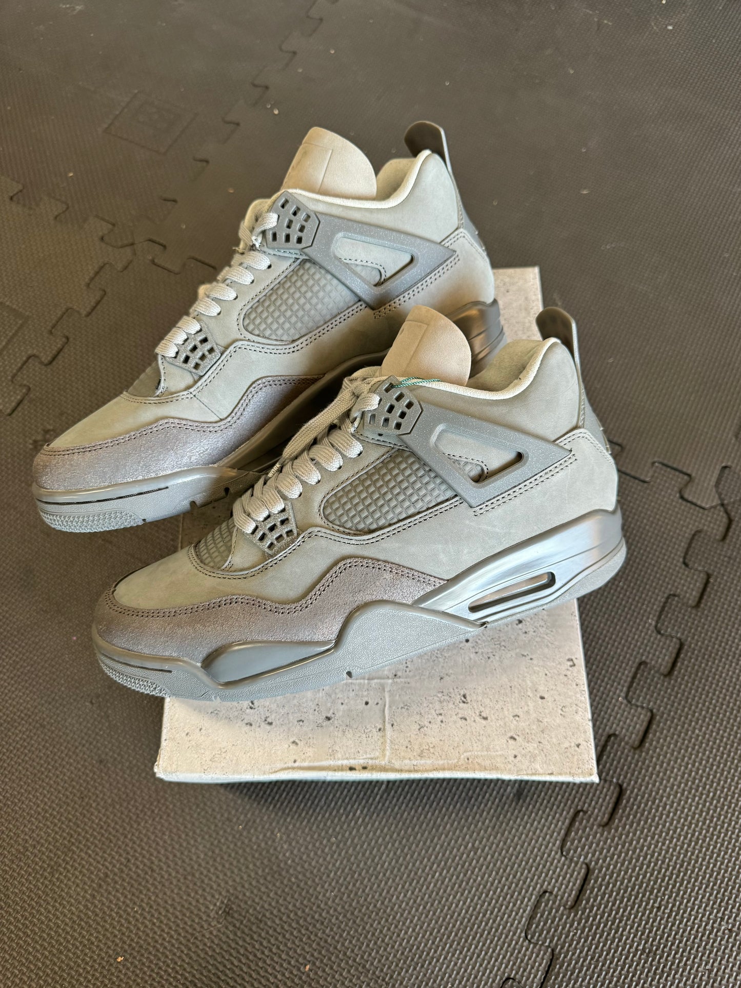 Jordan 4 Retro “Paris Olympics Cement”