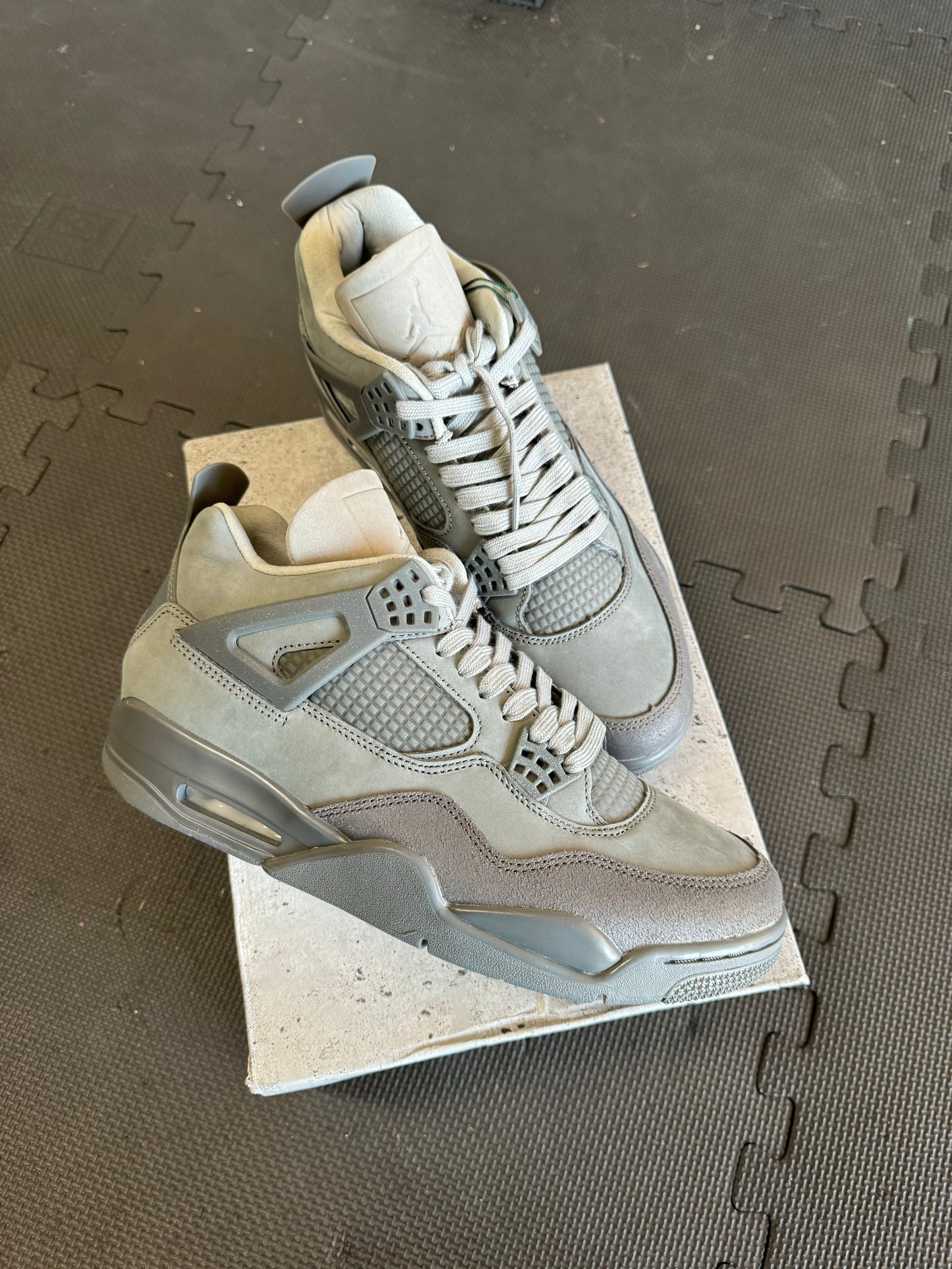 Jordan 4 Retro “Paris Olympics Cement”