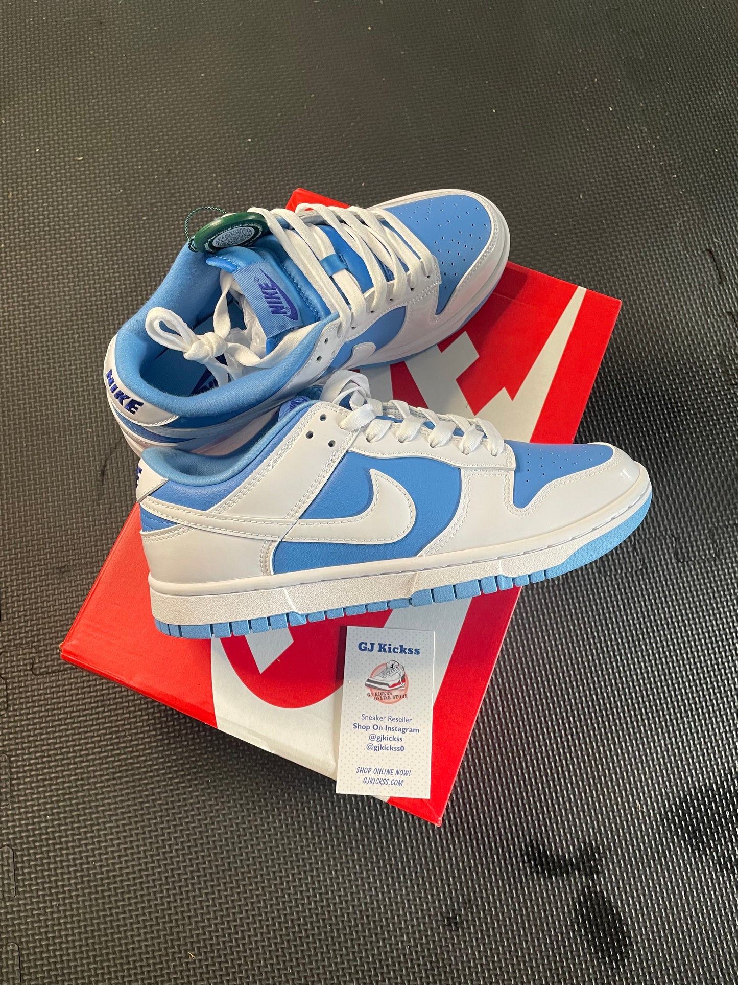 Nike Dunk Low “Reverse UNC”