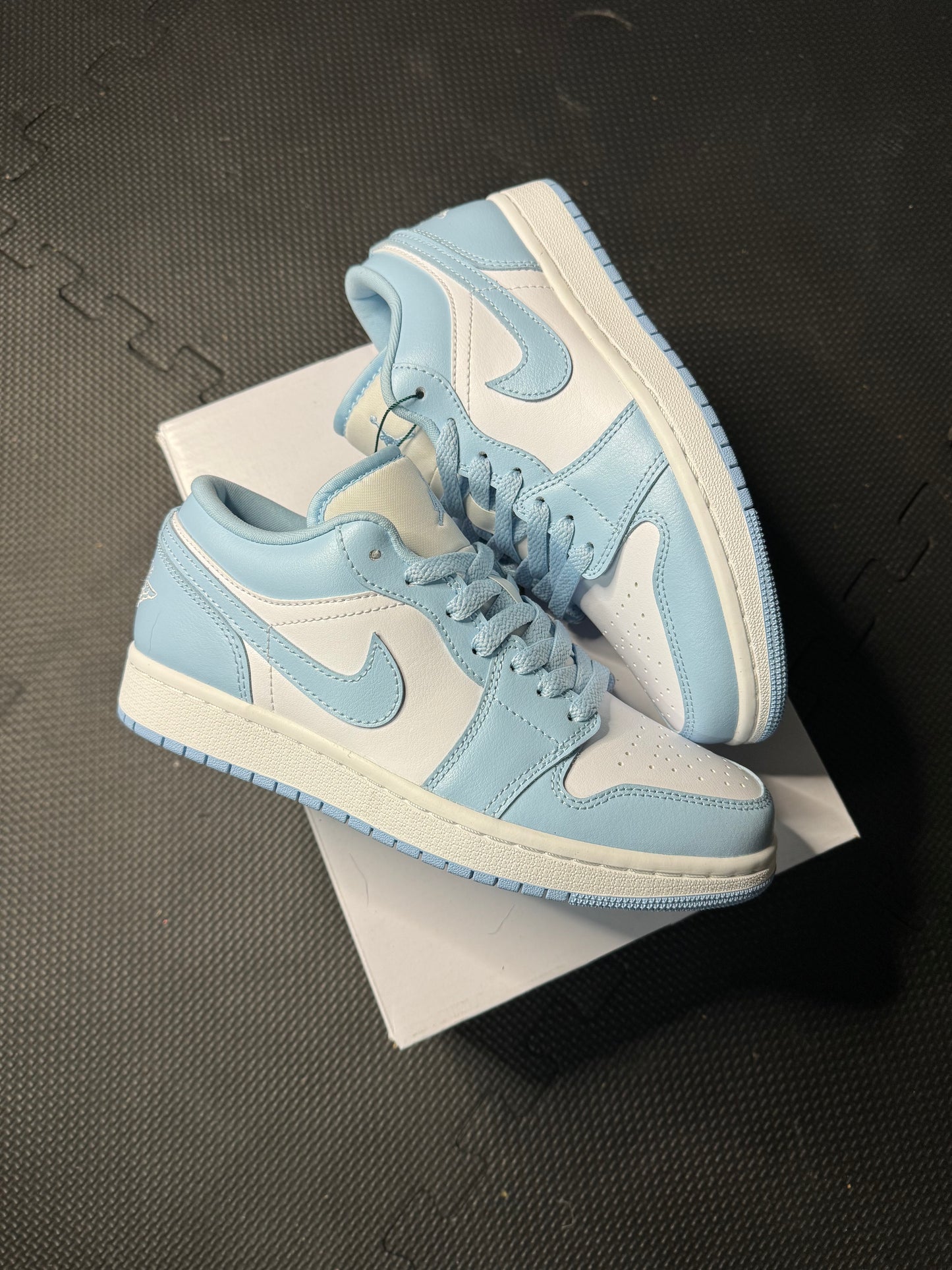 Air Jordan 1 Low “Light Blue”