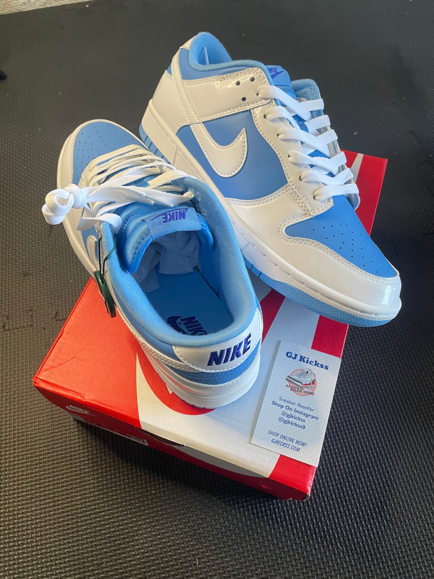 Nike Dunk Low “Reverse UNC”