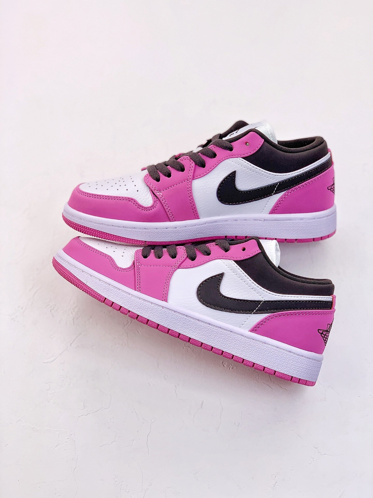 Jordan 1 Retro Low “Pink Shade”