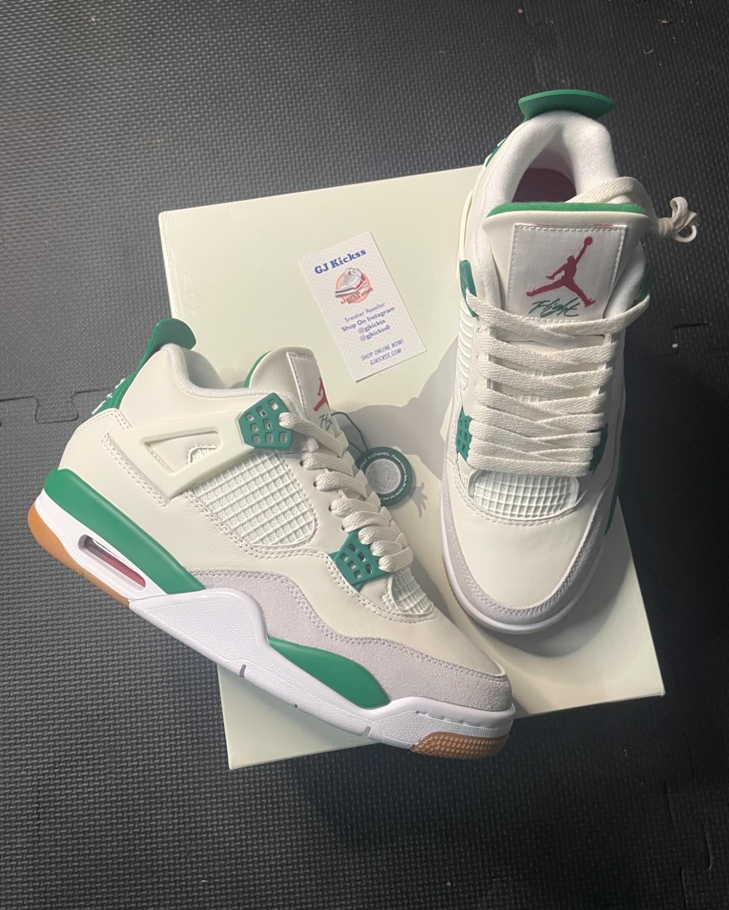 Jordan 4 Retro SB “Pine Green”