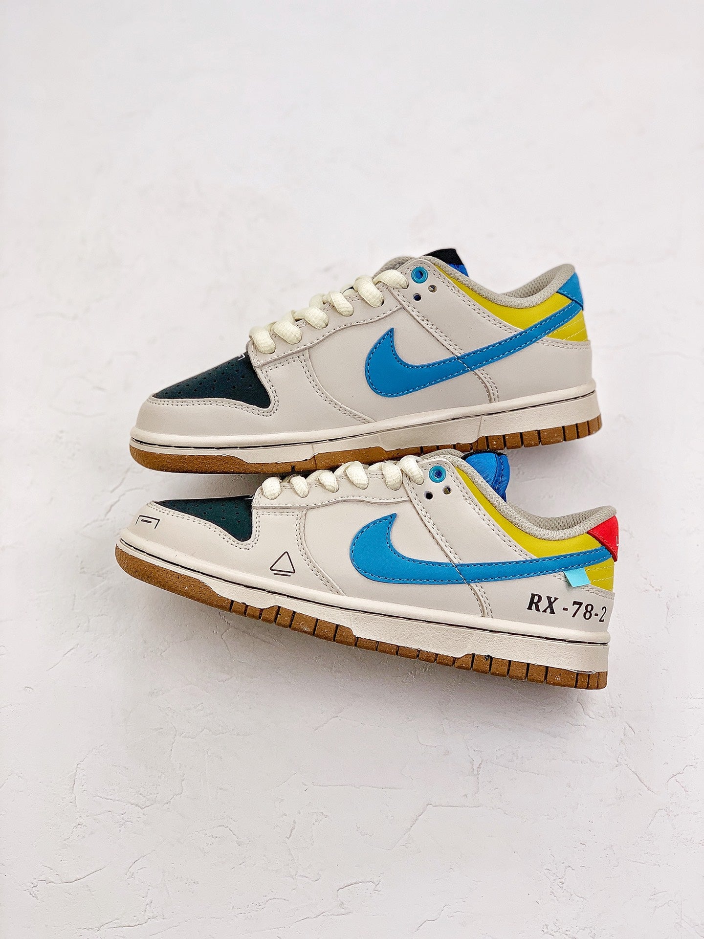 Nike SB Dunk Low “Steamboy OST”