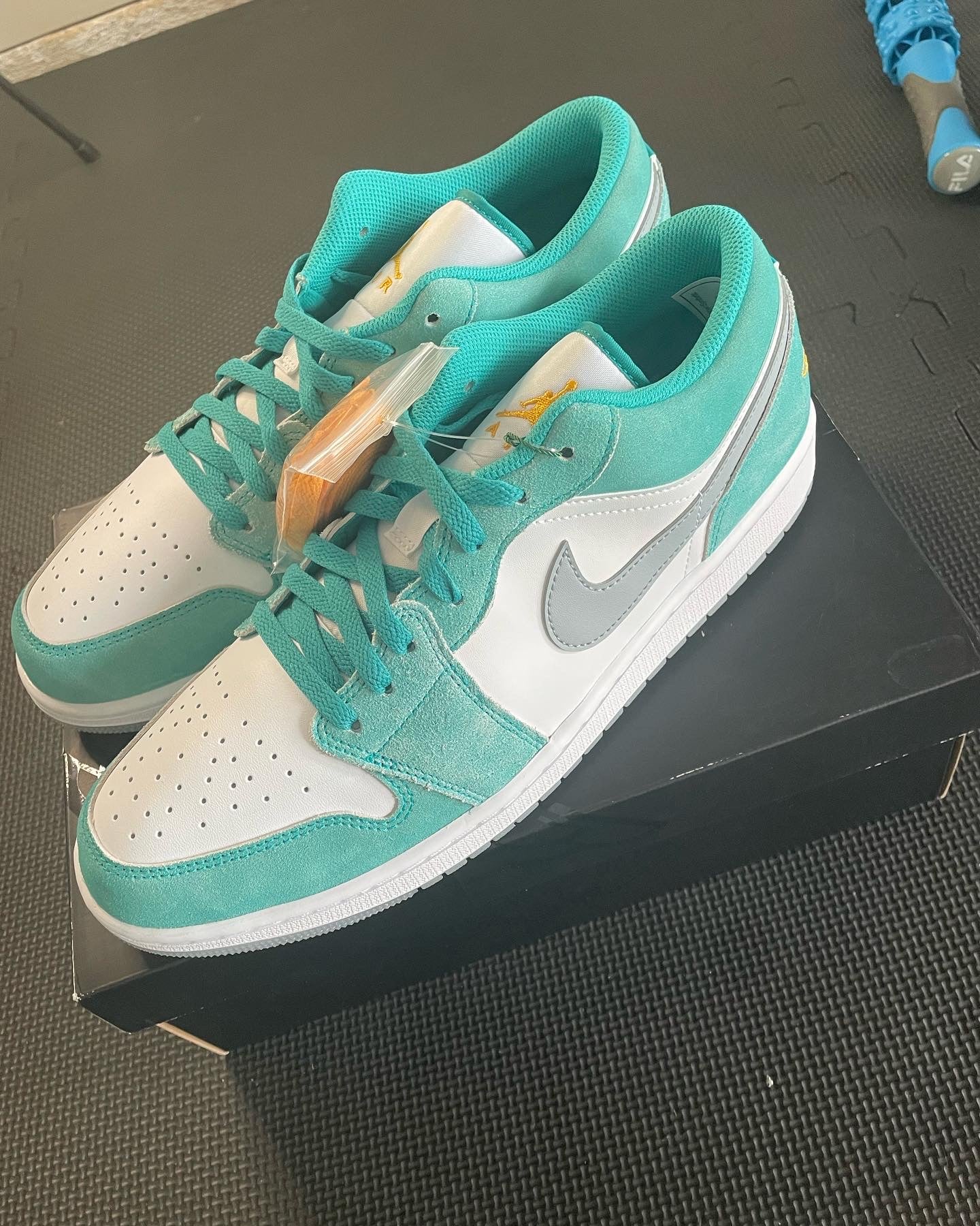 Jordan 1 Low SE